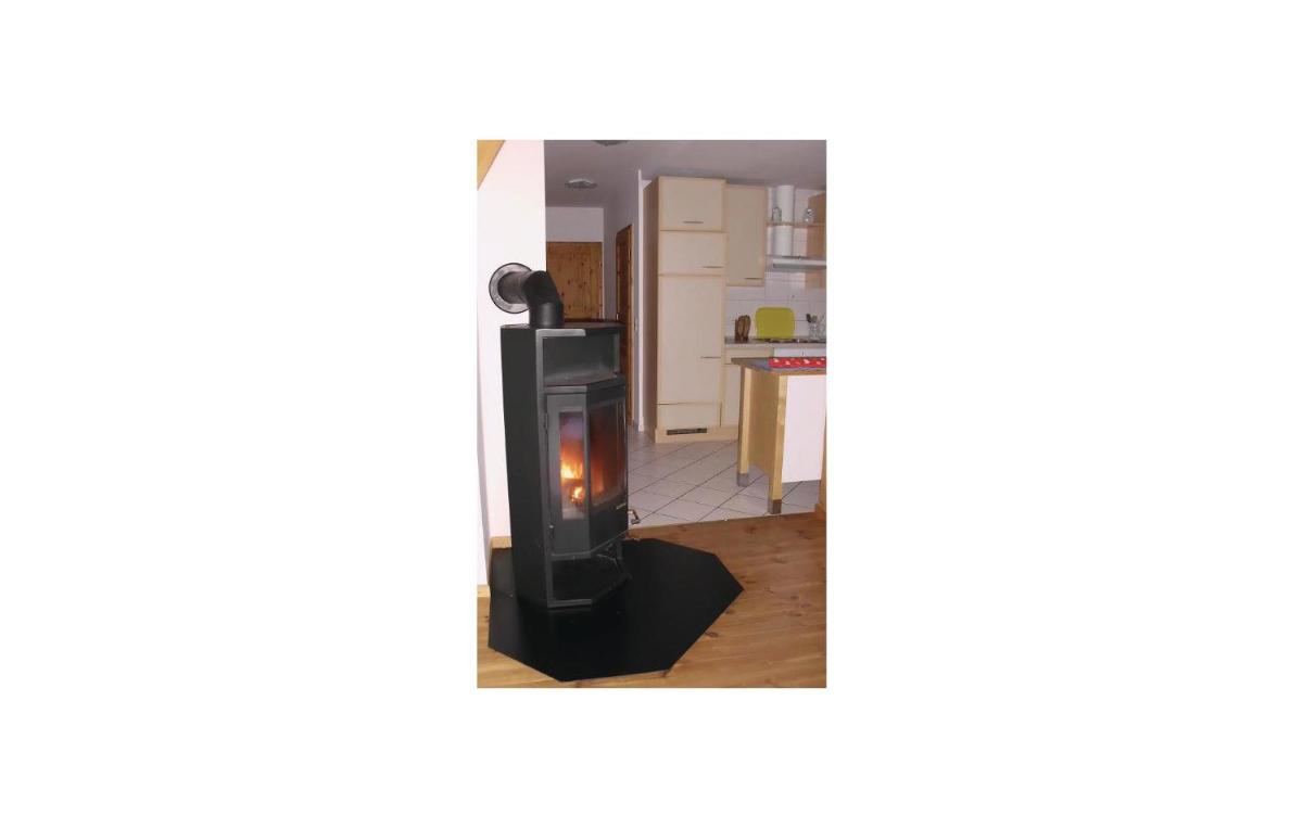 Stunning Apartment In Altenmedingen - Housity