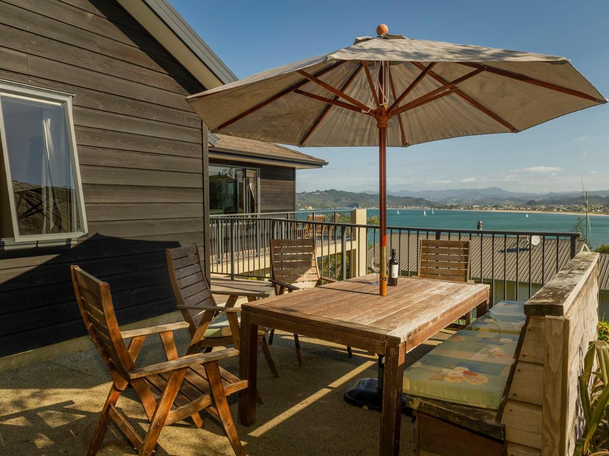 View from the Top - Whitianga Holiday Home - Housity