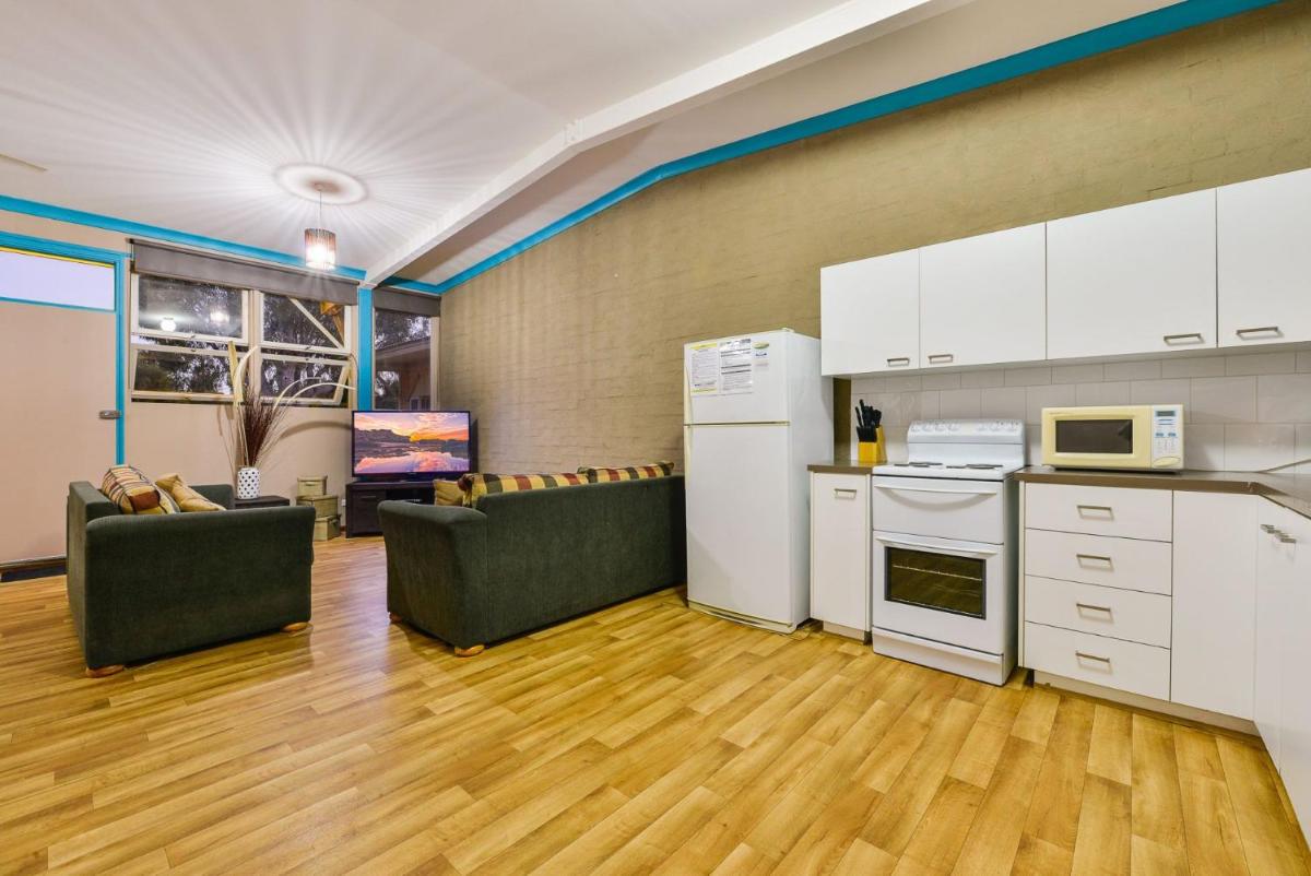 Exmouth Villas Unit 37 - Housity