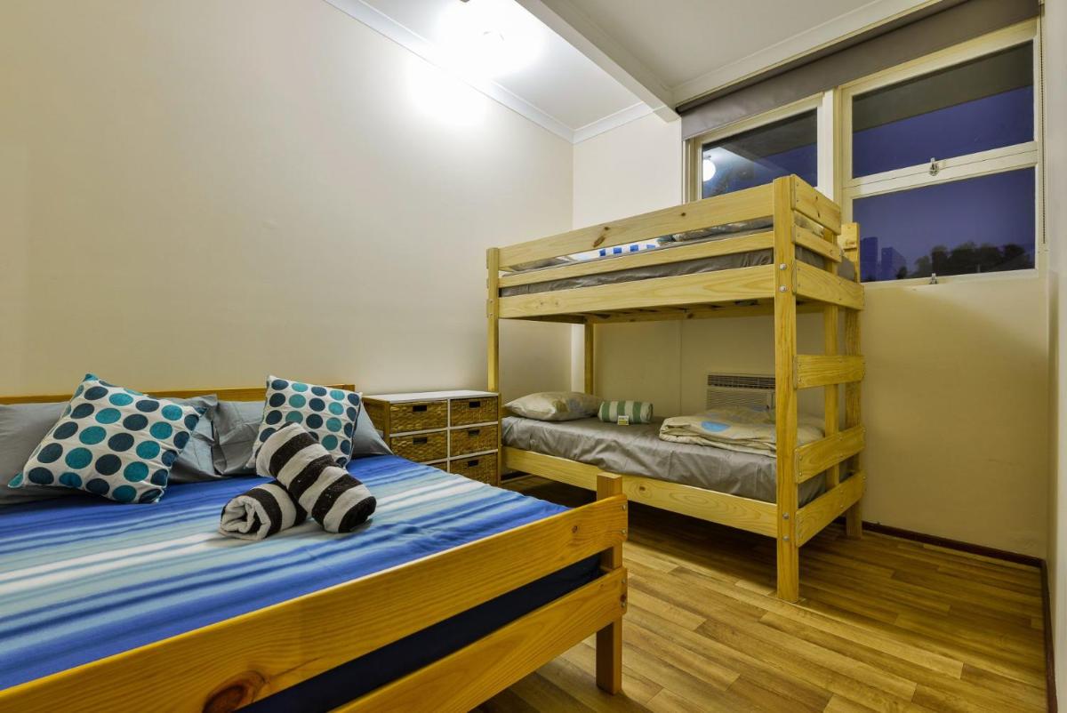 Exmouth Villas Unit 37 - Housity