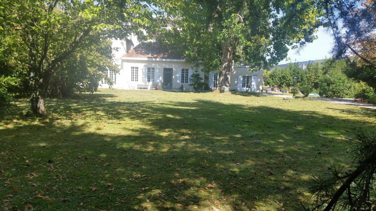 Chambres d'hôtes les Marronniers - Housity