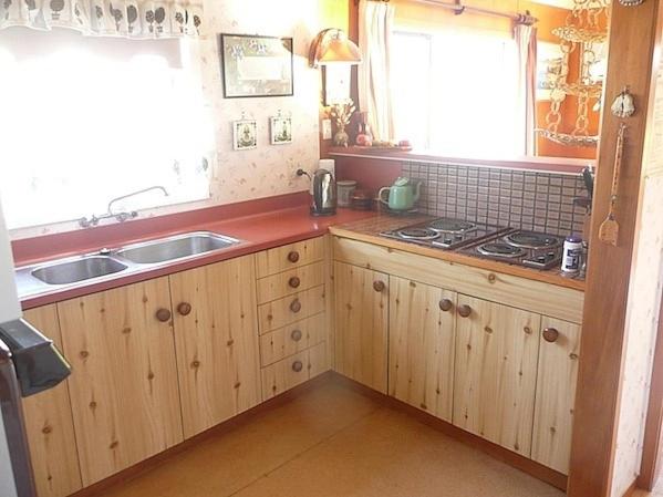 Cute Cottage - Cooks Beach Bach - Housity