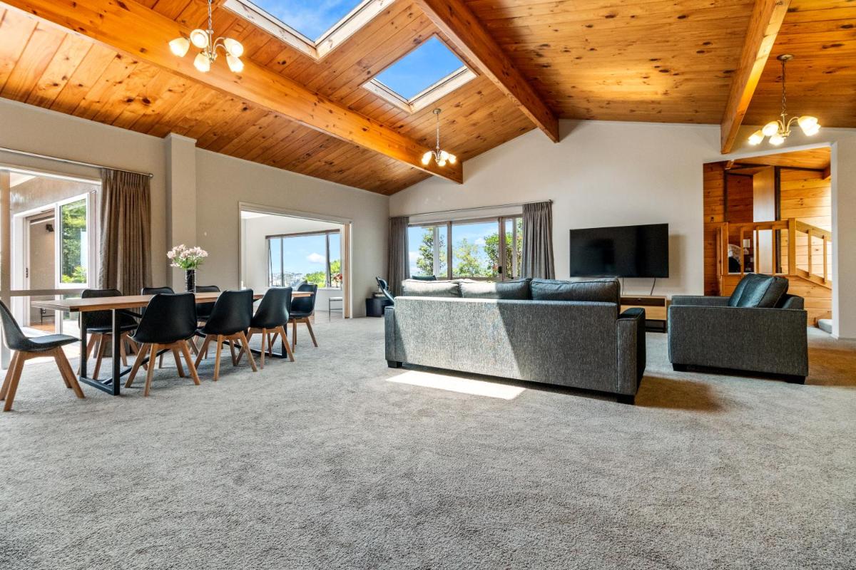 Suitetrails - Country Retreat - Athenree Holiday Home