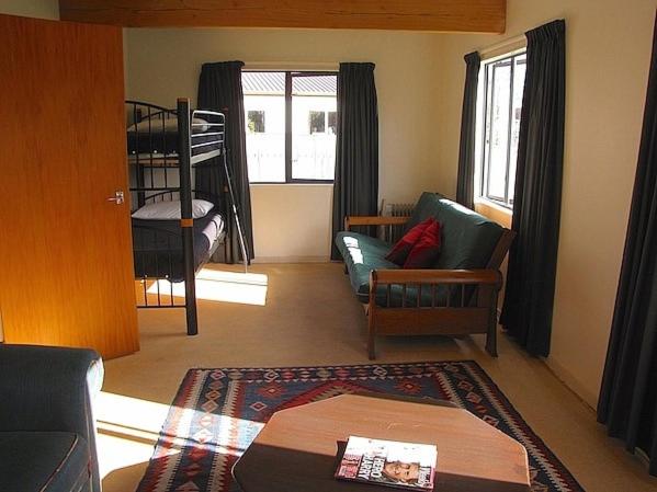 Arawa Escape - Ohakune Holiday Home - Housity