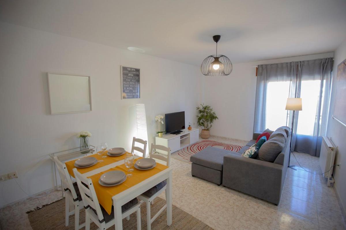 Ebro Alojamiento VUT 47-314 - Housity
