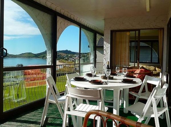 Endless Views - Opito Bay Holiday House - Housity