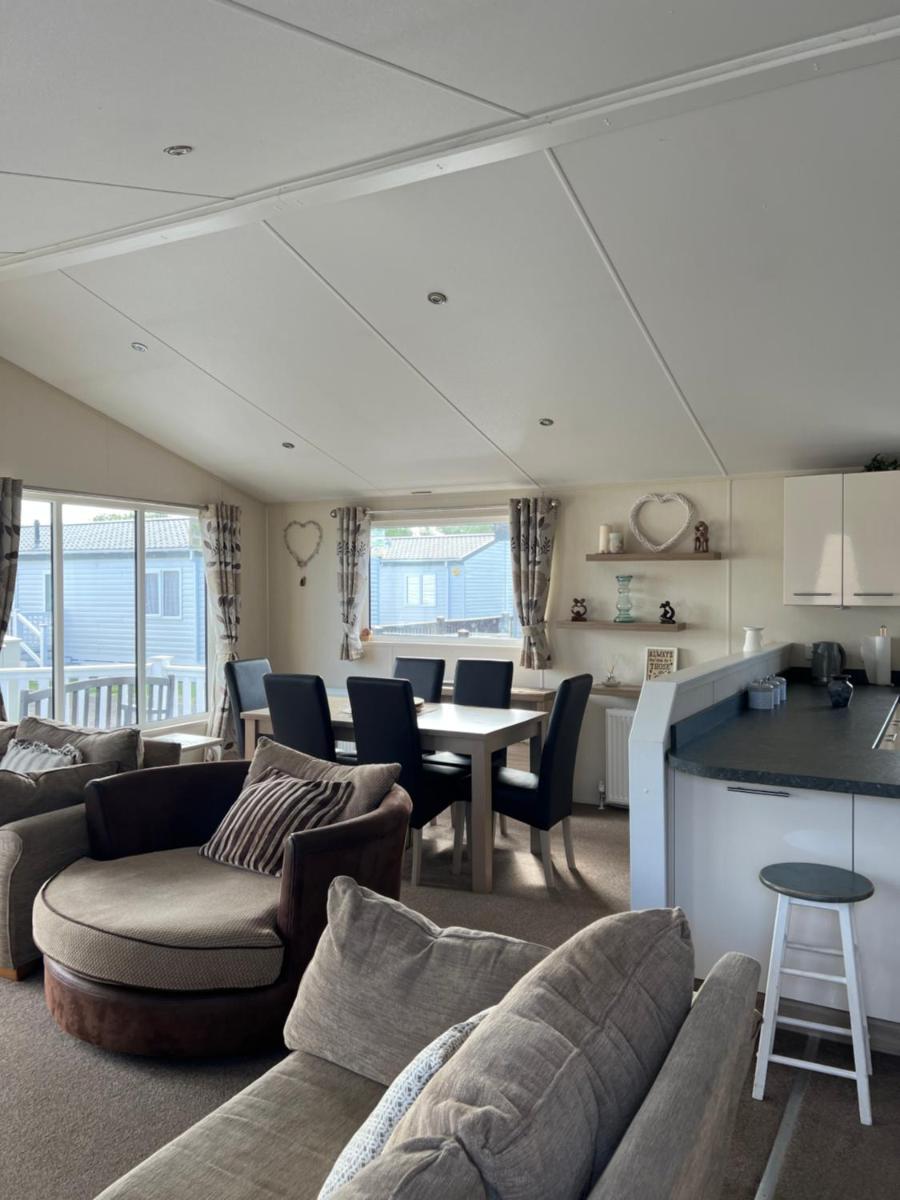 Lodge Caravan on Holiday Park - Housity