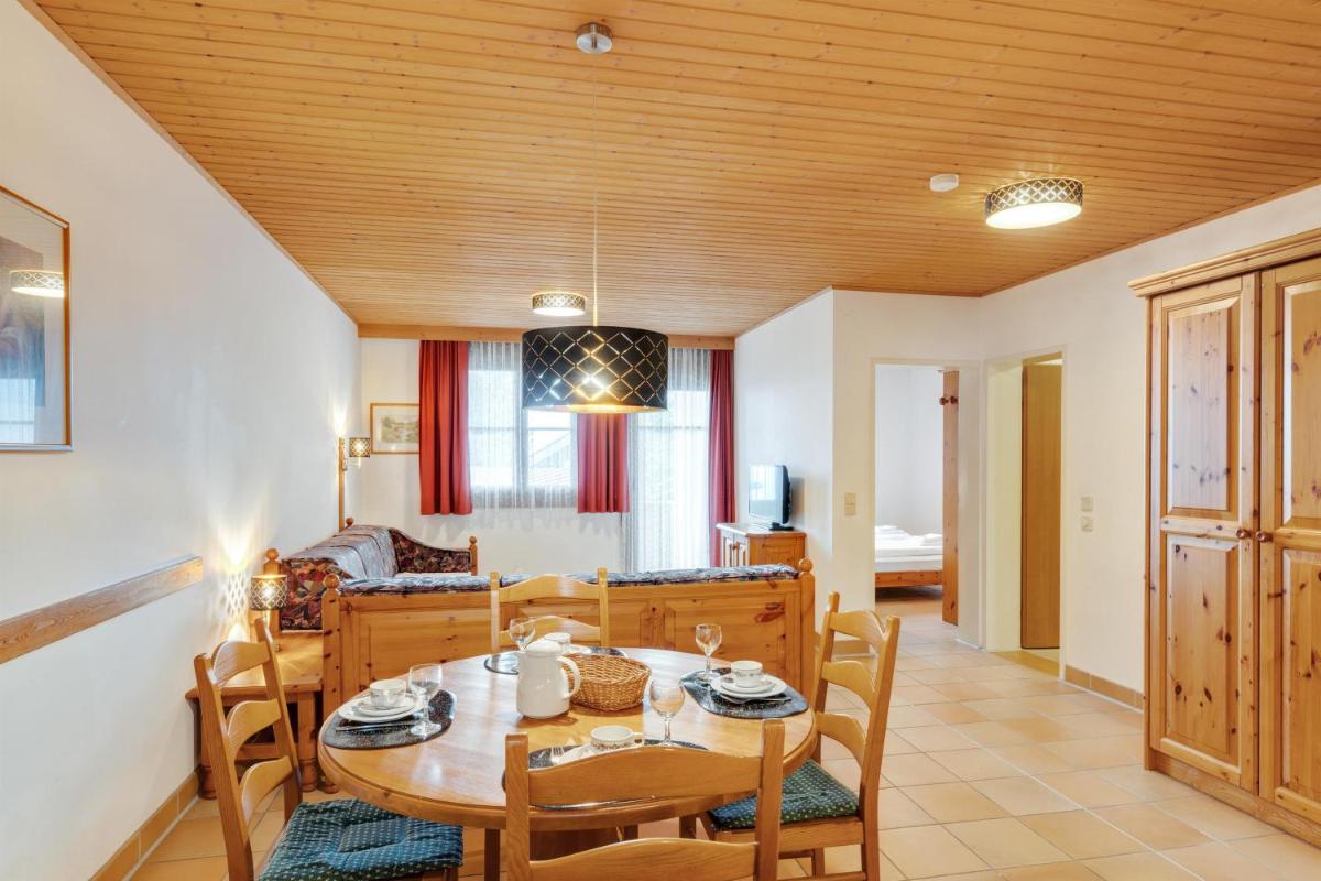 4 Jahreszeiten Destination Treffen - Housity