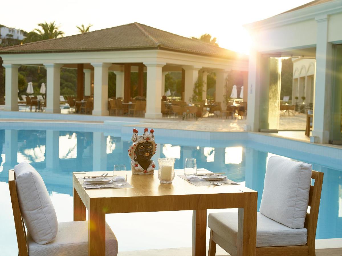 Grecotel Eva Palace - Housity