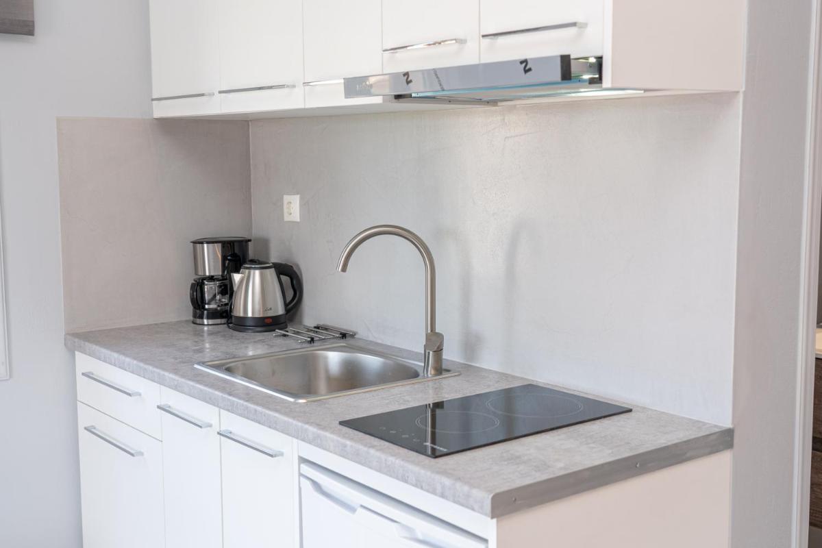 Mary's Studios & Apartment - Housity