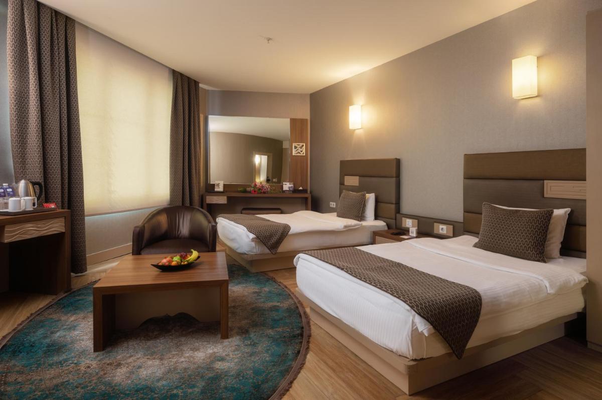 Titanic Hotel & SPA - Hizvo
