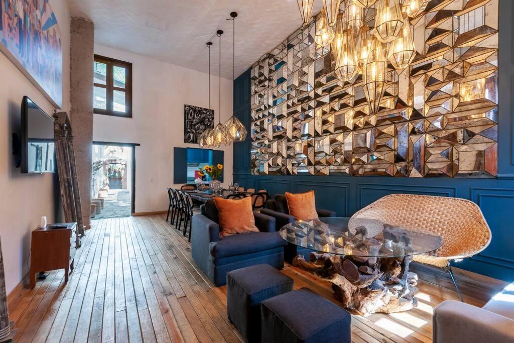 Beautiful Centro Home With Private Pool and Views - Housity