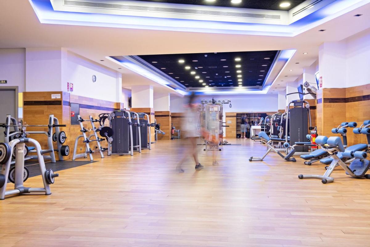 Gimnasio o instalaciones de fitness de Hotel Envia Almería Spa & Golf
