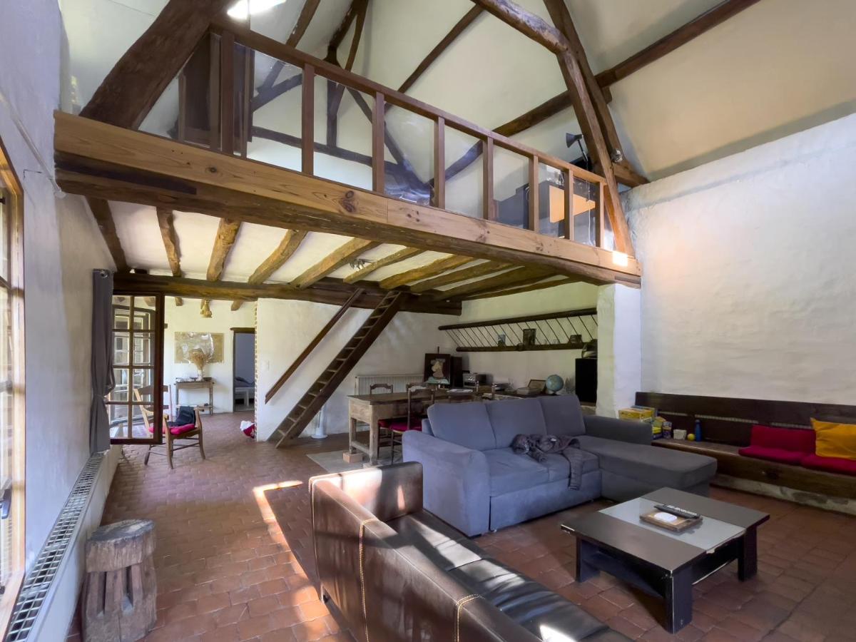 Trois Etots - Housity