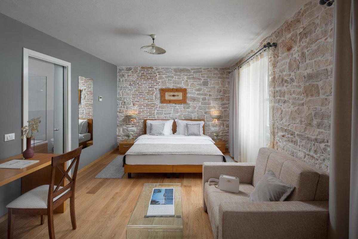 Hotel La Grisa - Housity