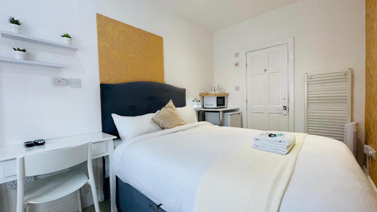 Mayday House - Housity