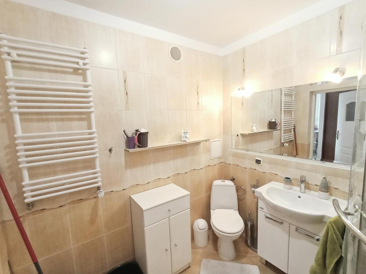 Apartament na Srebrnej - Housity