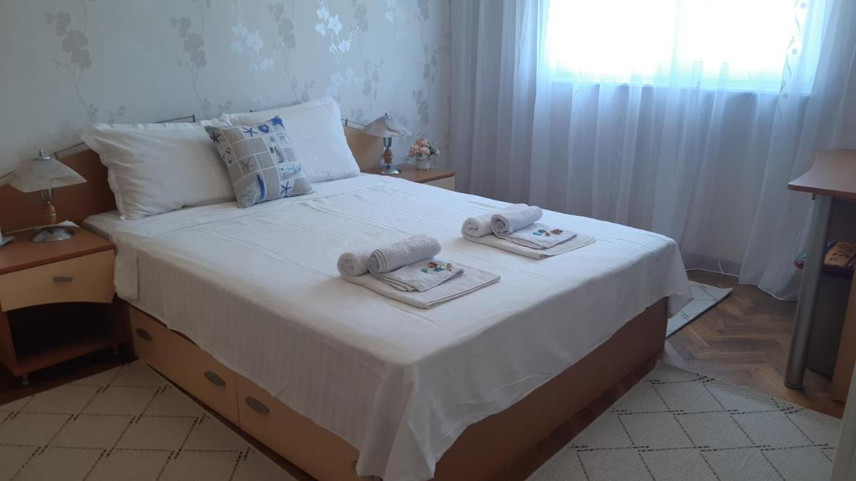 Apartment Summer Home Burgas - Housity
