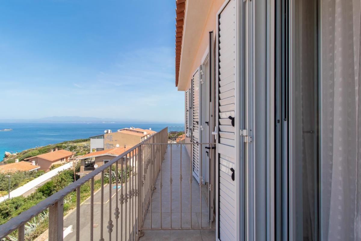 Tramonto sul mare - Housity