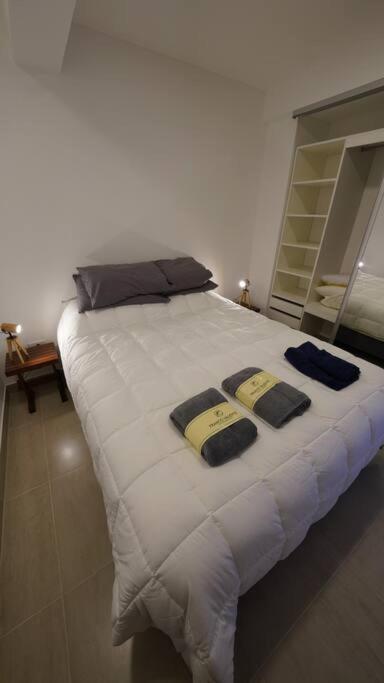 Suitetrails - Departamento nuevo, luminoso y completo en Salta Vista al Cerro