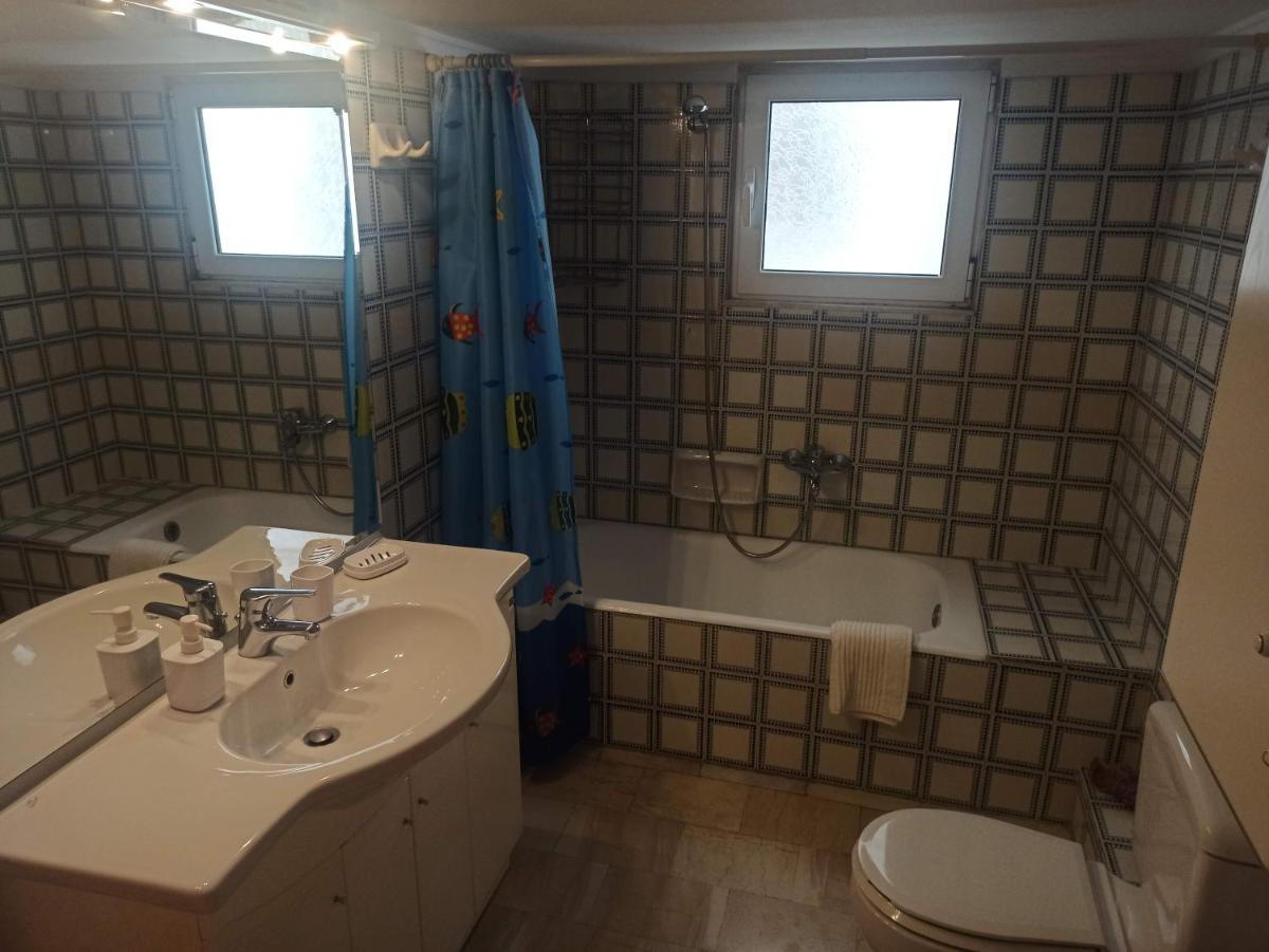 Suitetrails - Comfortable apartment 100m from the sea