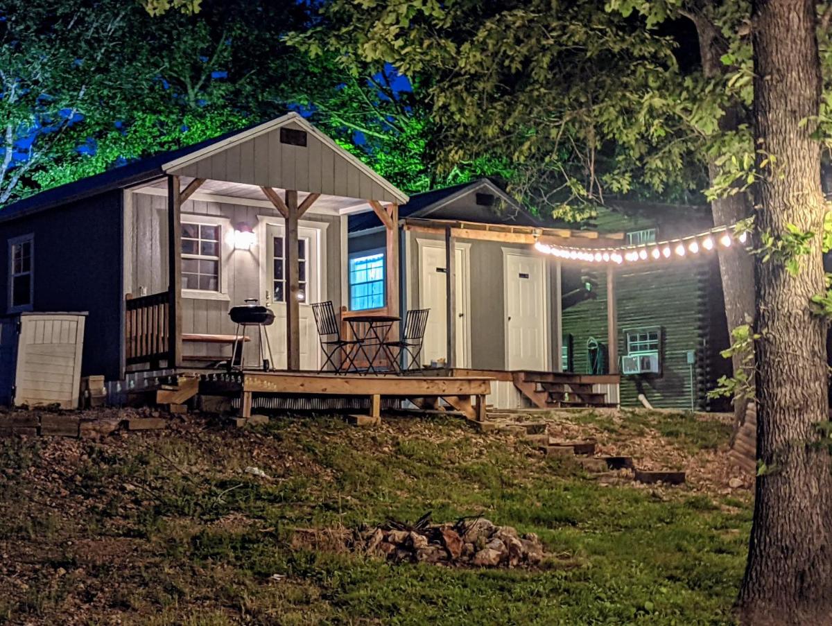 Spring River Cabins - Housity