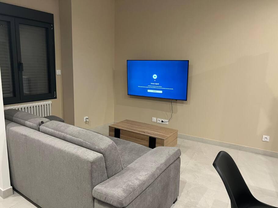 Belle appartement avec parking gratuit - Housity