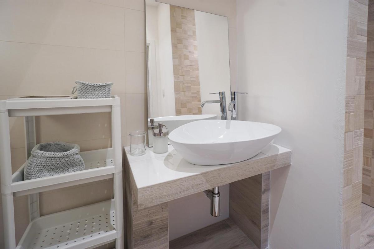 Ghisello Luxury Guesthouse - Housity
