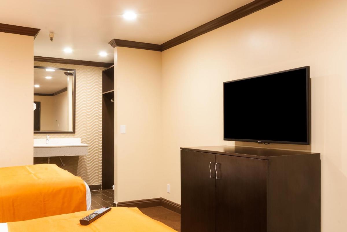 Redondo Pier Inn - Housity