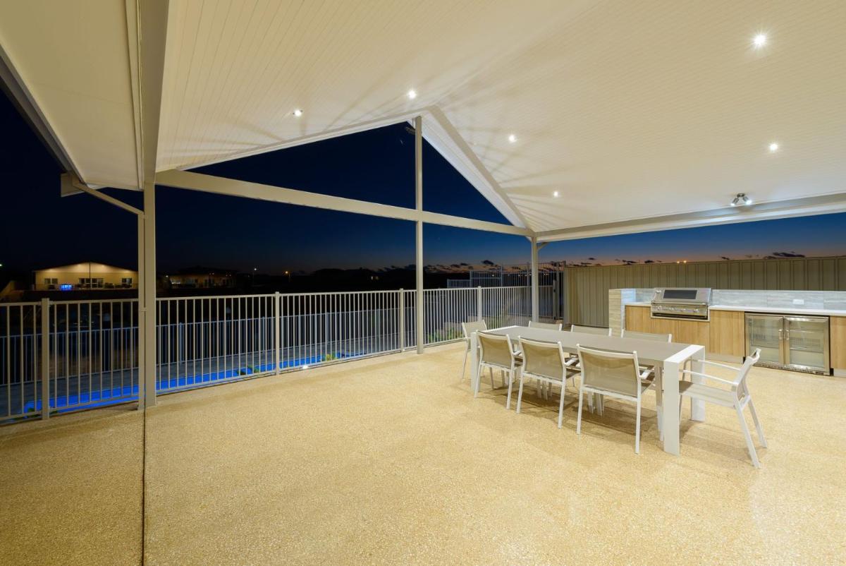 20 Madaffari Drive - Housity