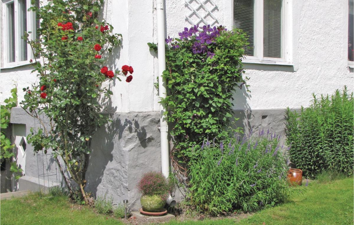 Stunning Home In Ystad With Kitchen - Housity