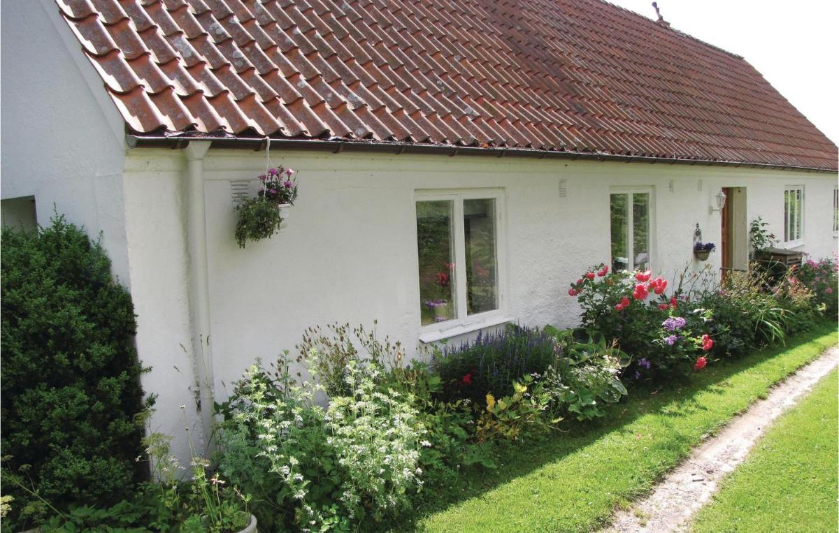 Stunning Home In Ystad With Kitchen - Housity