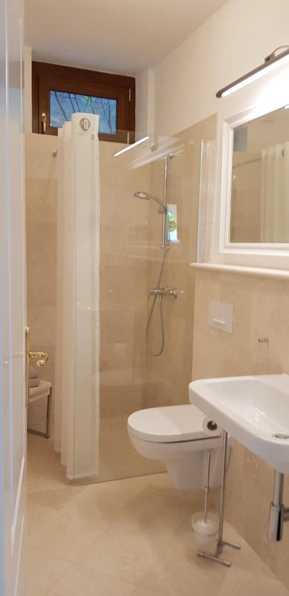 Villa Dora Gardasee - Housity