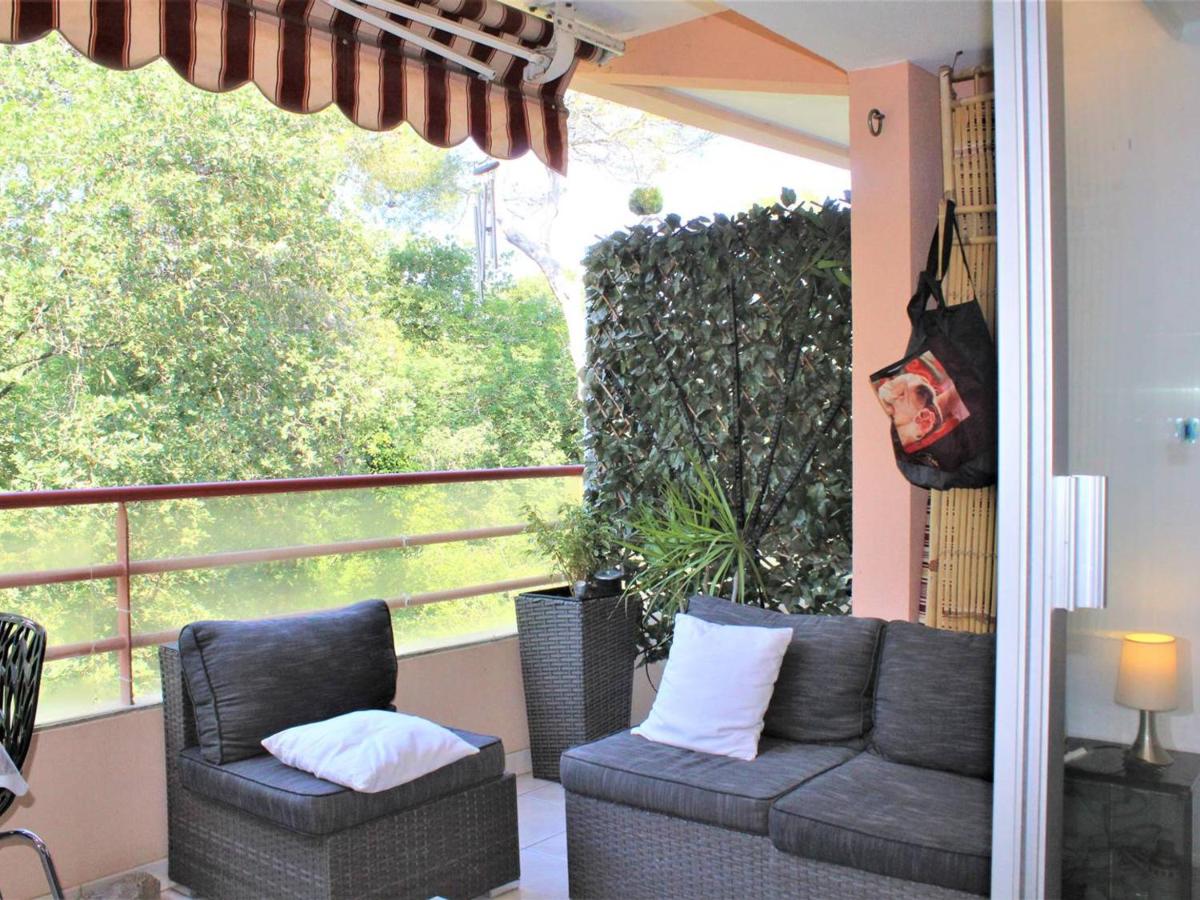Duplex cosy avec piscine, terrasse et parking privé à 20 min de la plage - 4 pers. - FR-1-252A-78 - Housity