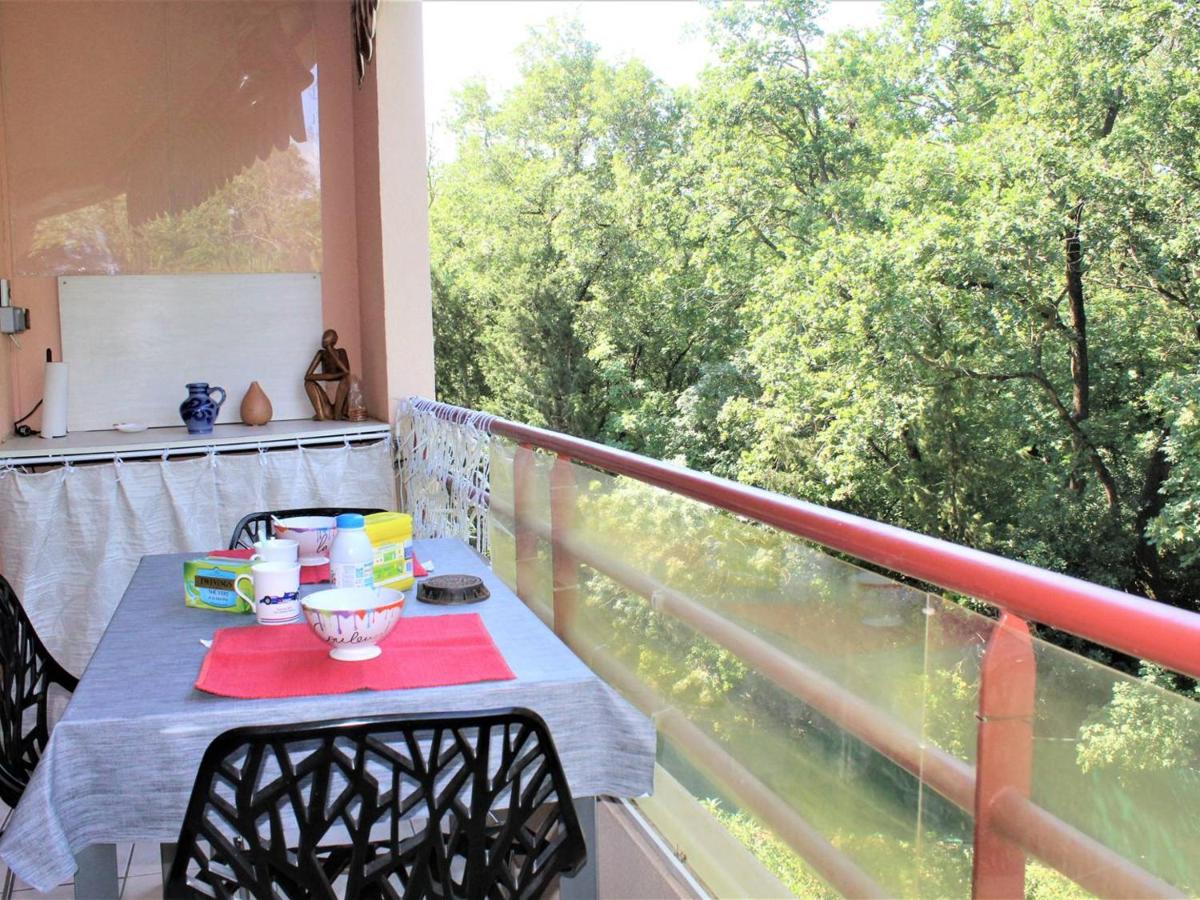Duplex cosy avec piscine, terrasse et parking privé à 20 min de la plage - 4 pers. - FR-1-252A-78 - Housity