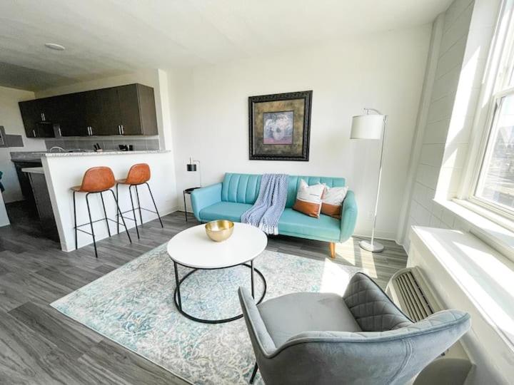 Sleepover Downtown Cincinnati 1BD 1BA Apartments - Housity