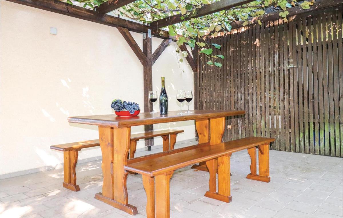 Ferienhaus In Moschendorf - Housity