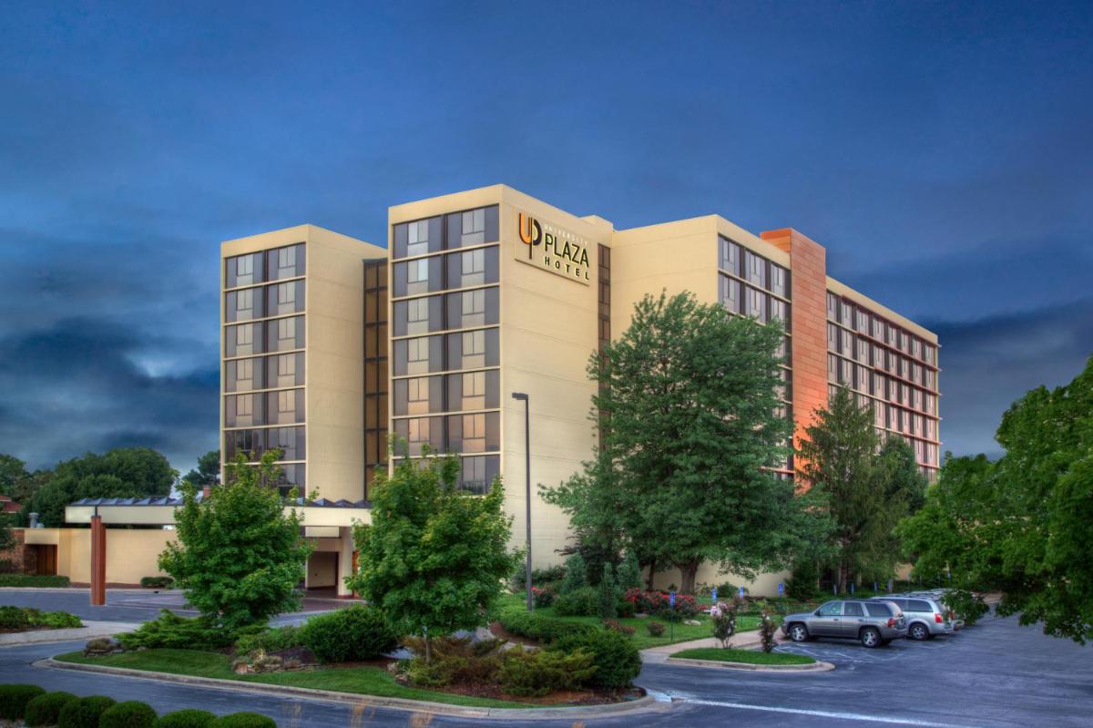 University Plaza Hotel - Housity
