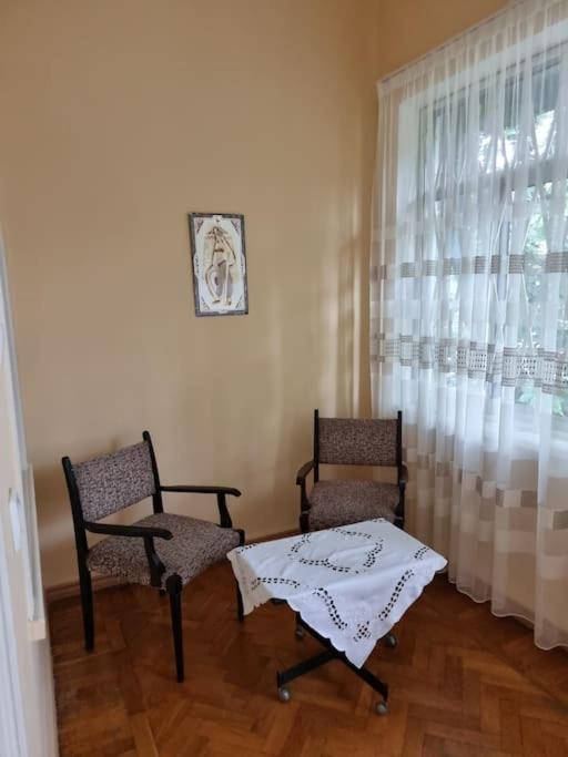 Suitetrails - Veli group Shalom House in old Town