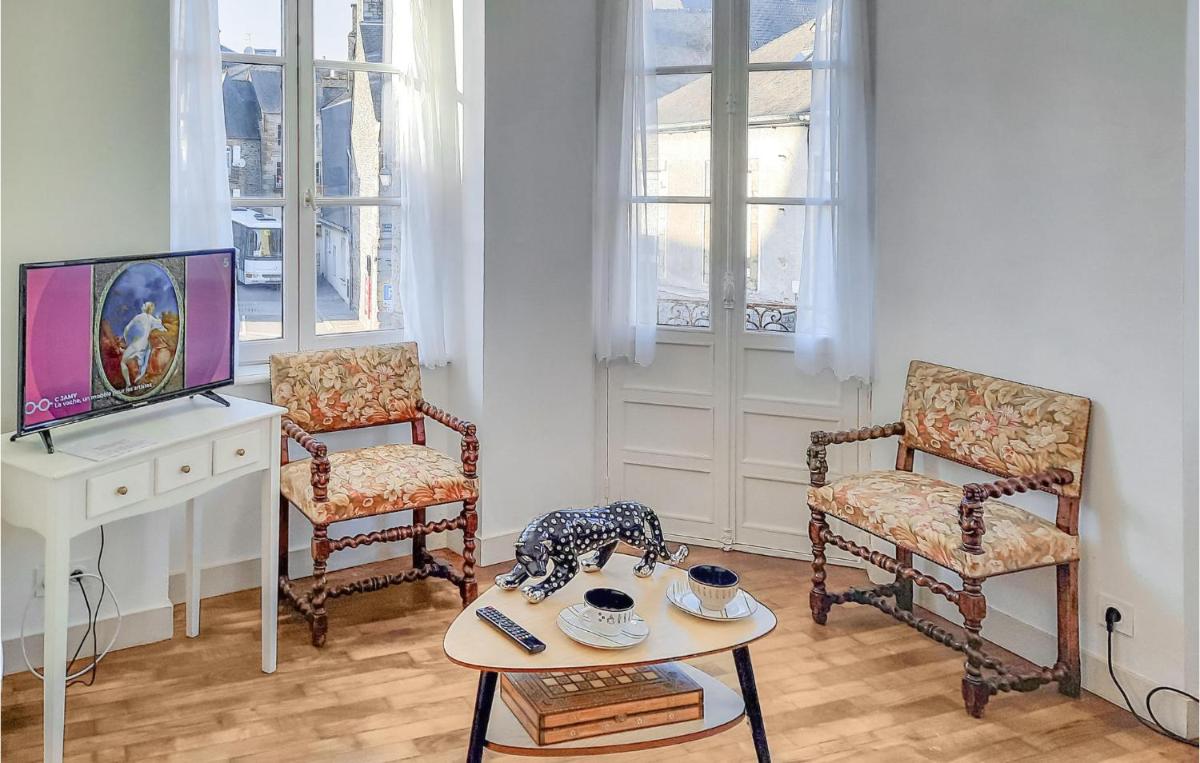 2 Bedroom Awesome Apartment In Antrain - Housity
