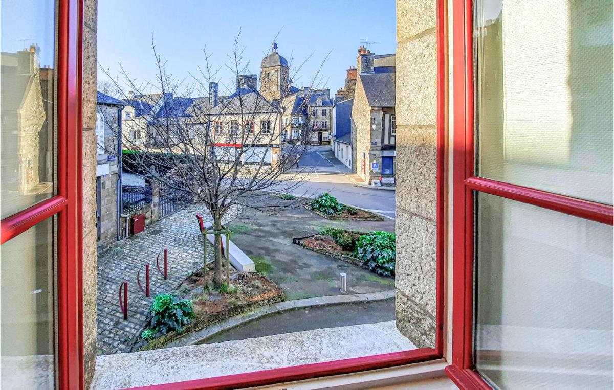 2 Bedroom Awesome Apartment In Antrain - Housity