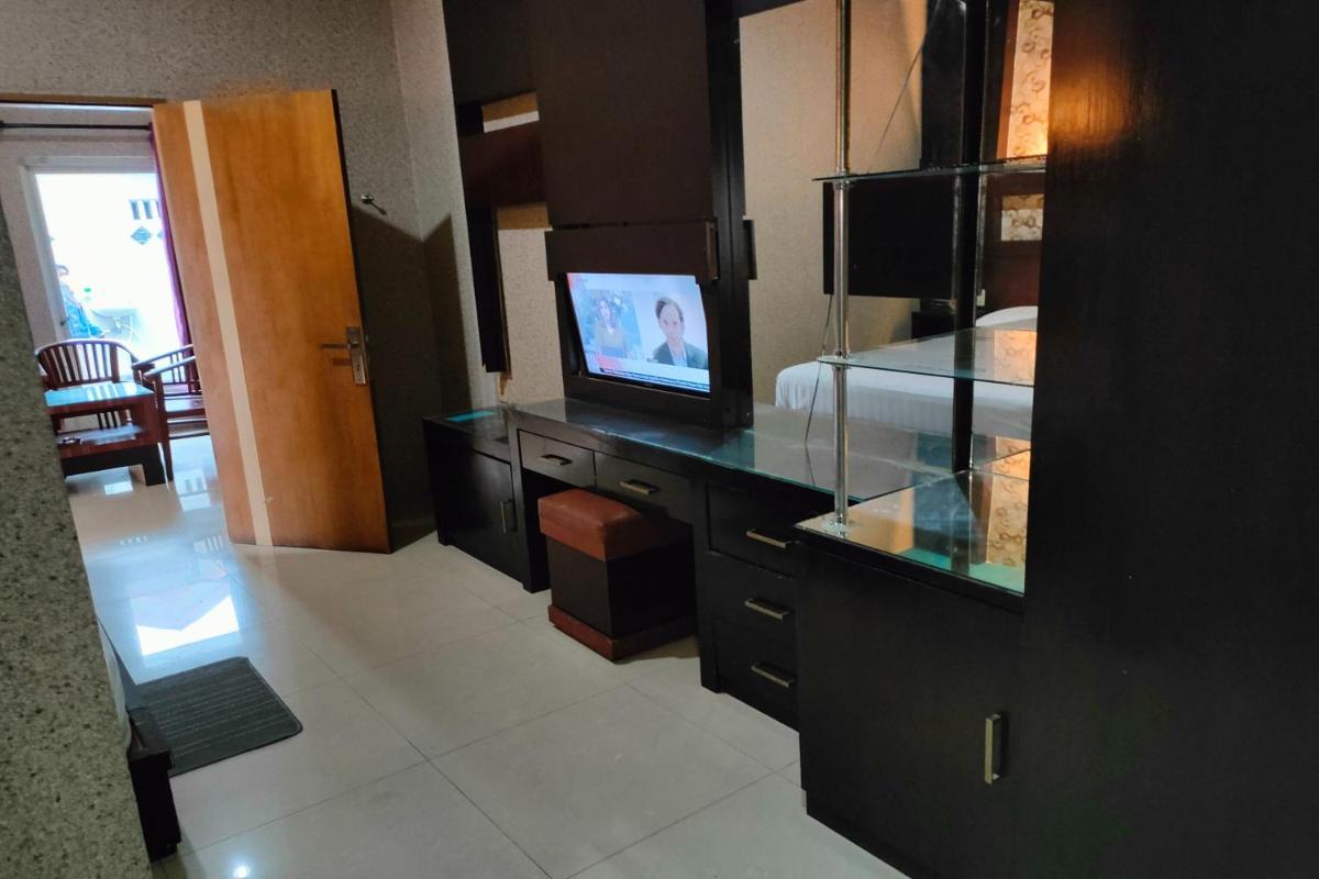 Lonari Hotel - Housity