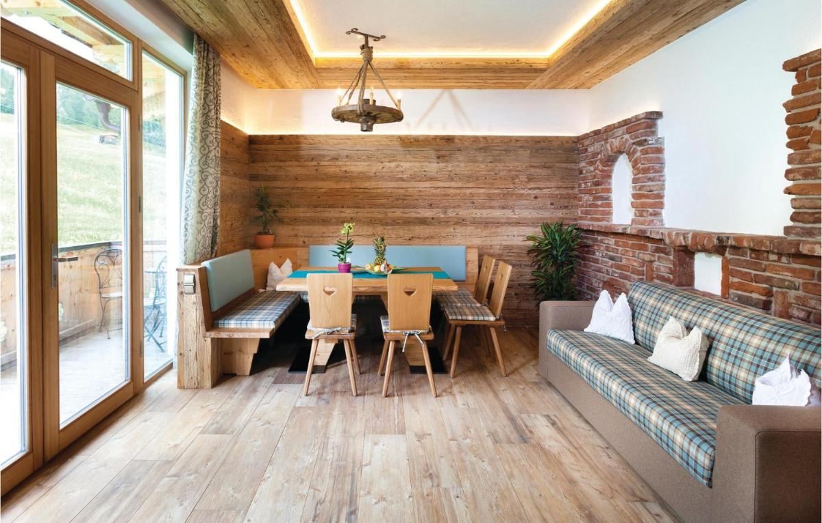 Nice Apartment In Kartitsch With Kitchen - Housity