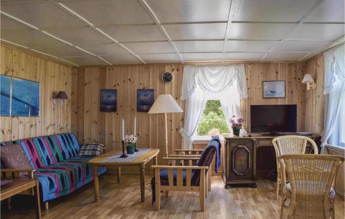 Holiday Home Skånevik Skånevikstrand - Housity