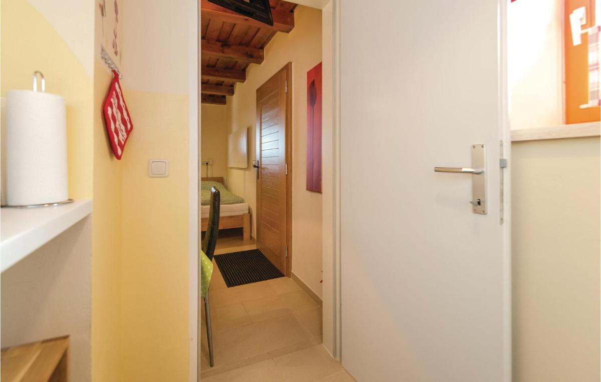 One-Bedroom Holiday Home in Deutsch-Schutzen - Housity
