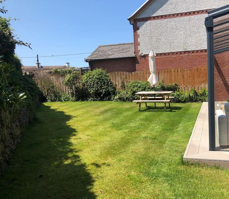 Lovely 4 bedroom house near Bude - Dog Friendly - Housity