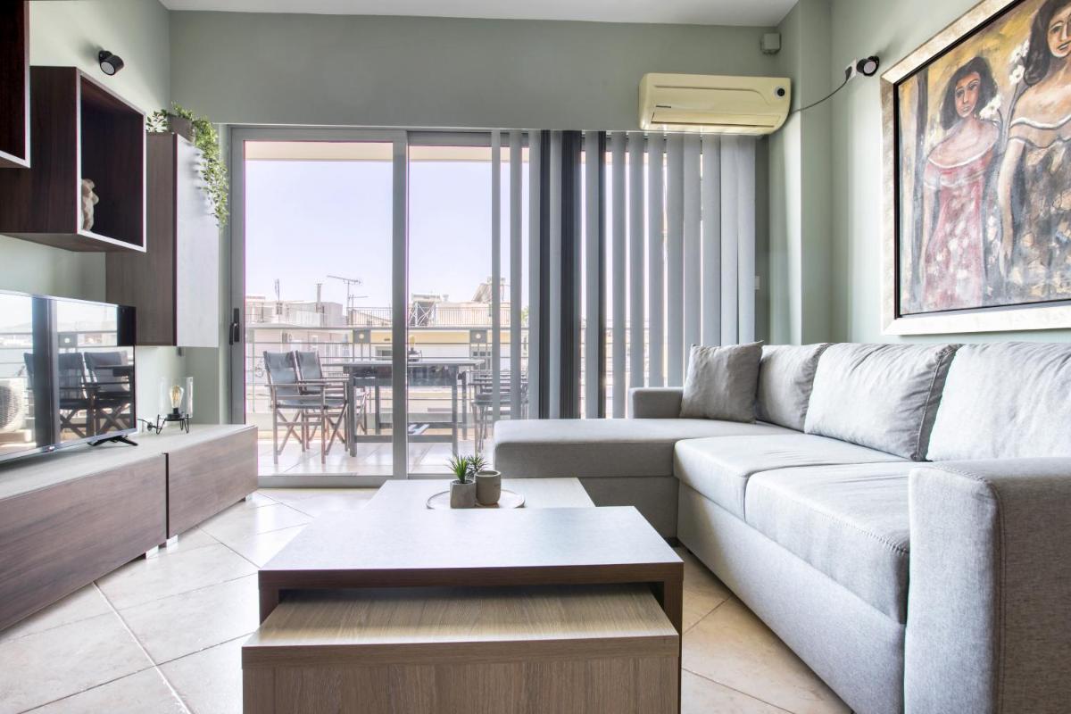 Sunny & cosy 2nd floor apt with a balcony - Housity