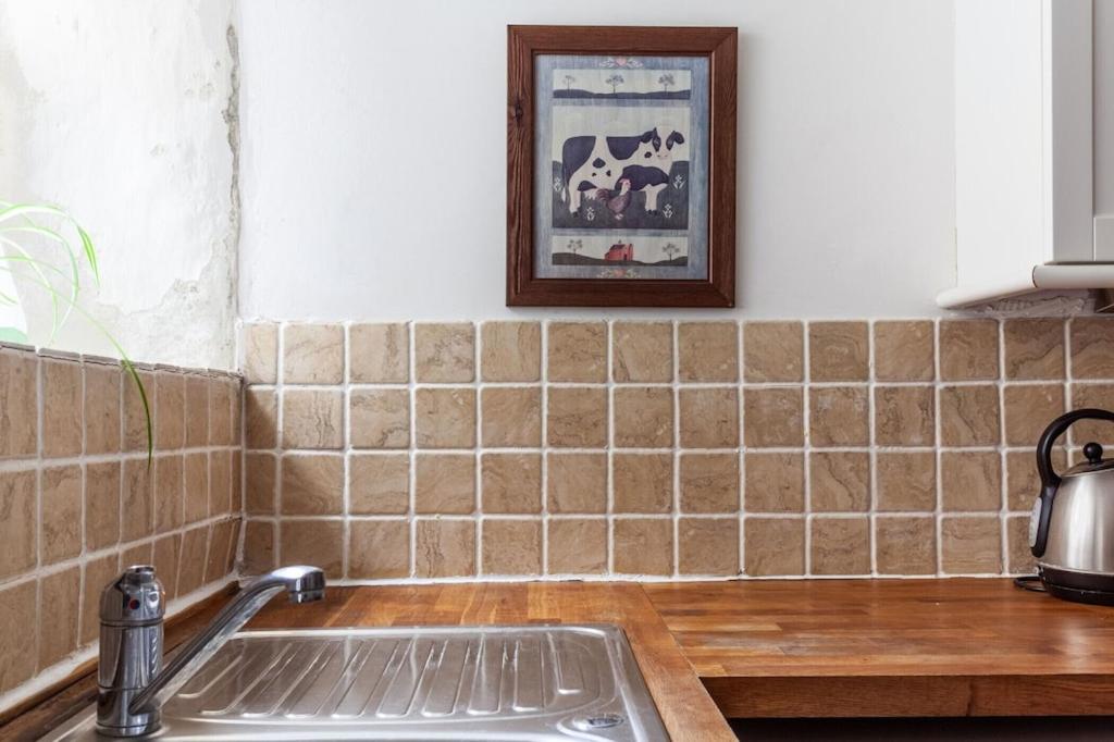 Teasel Cross Cottage, Painswick - Housity
