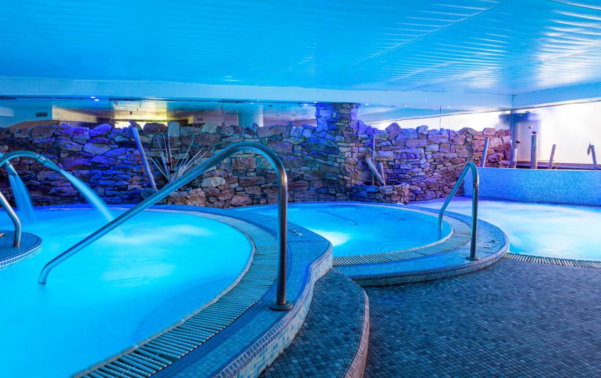 Piscina en o cerca de Hotel Olympia Valencia