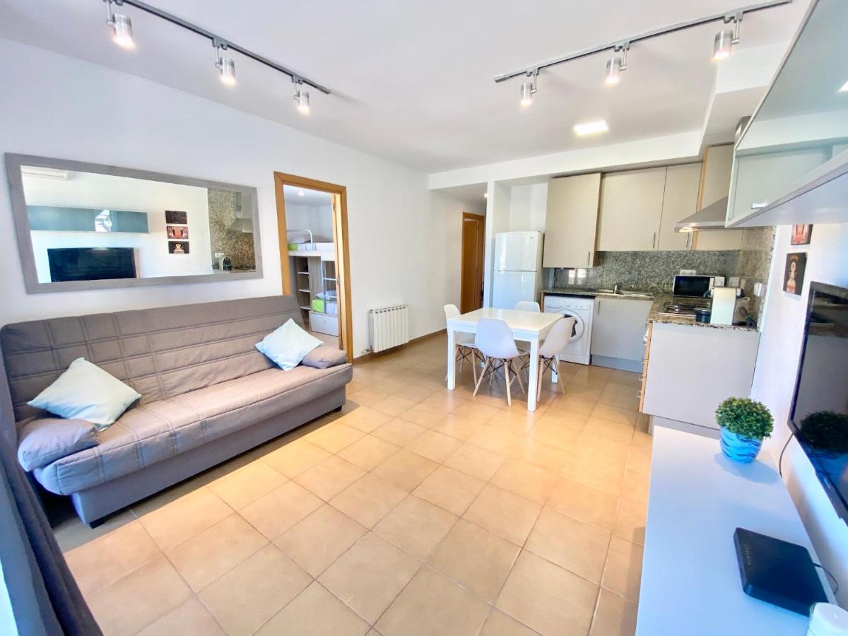 Hauzify I Apartament Forques - Housity